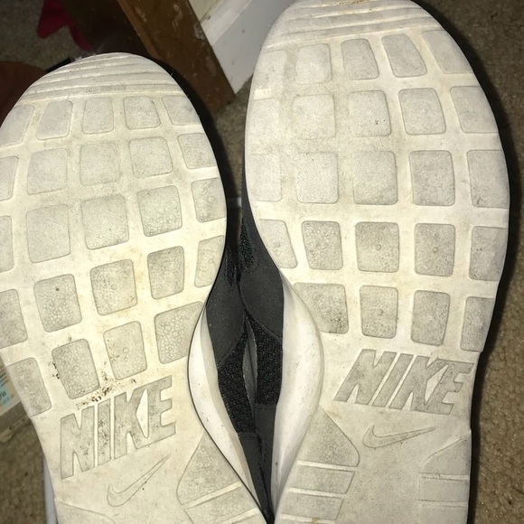 Nike Running shoes - Picture 3 of 3